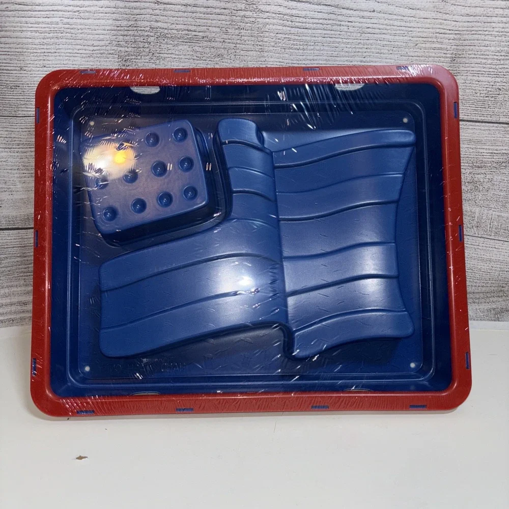 Patriotic Flag Gelatin Mold  Flip Outs Fourth Of July Barbecue BBQ CELEBRATE